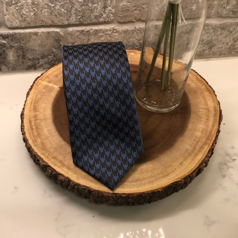 BUGATCHI ties - Picture 3 of 12